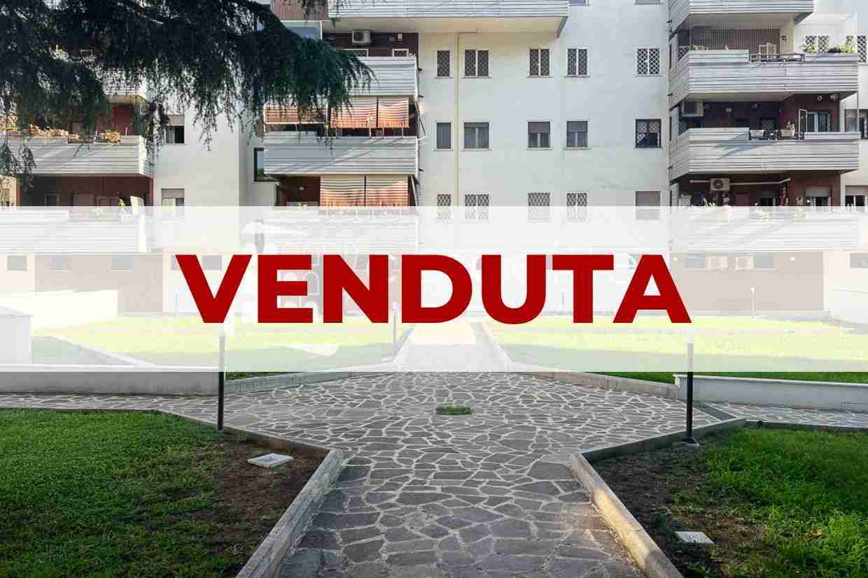 Trilocale in vendita a Roma Eur Mostacciano A ristrutturato con finiture moderne