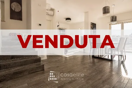Attico con terrazzo in vendita Roma Torrino Mezzocammino