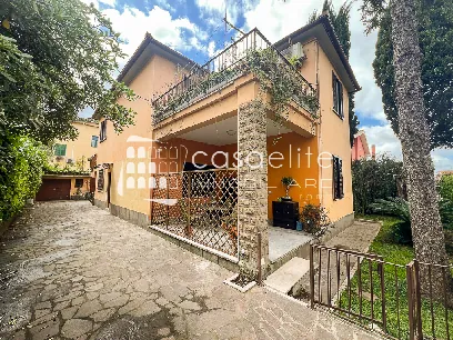 Bilocale in affitto Roma Quarto Miglio con giardino privato